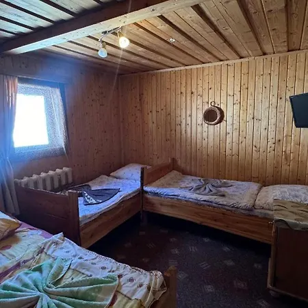 ялинка Hotel *